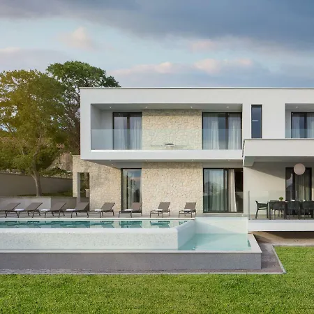 Paola By Interhome *