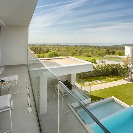 Paola By Interhome Diminići